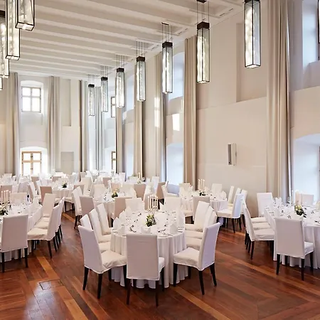 Schloss Hotel Hohenkammer