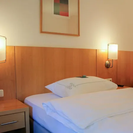 Hotel Schloss 4*
